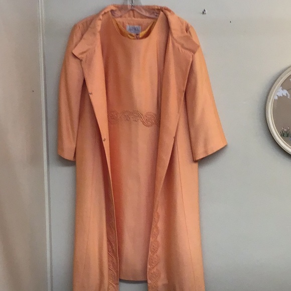 Sleeveless dress w/matching coat - Picture 2 of 4